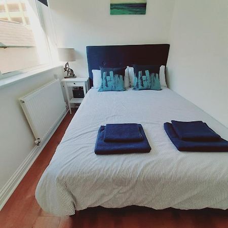 Cosy 1 Bedroom Apartment In The Heart Of Лландидно Экстерьер фото