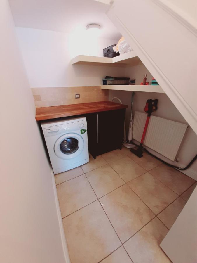 Cosy 1 Bedroom Apartment In The Heart Of Лландидно Экстерьер фото